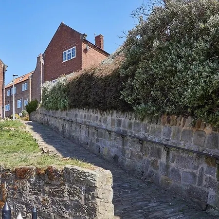 Host & Stay - Rock Cottage Whitby Exterior photo