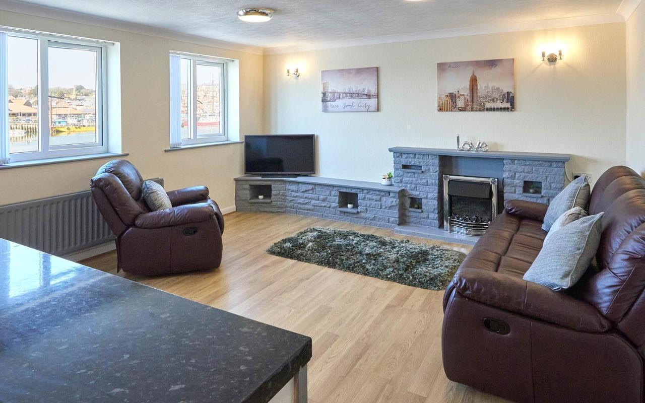 Host & - Rock Holiday home Whitby
